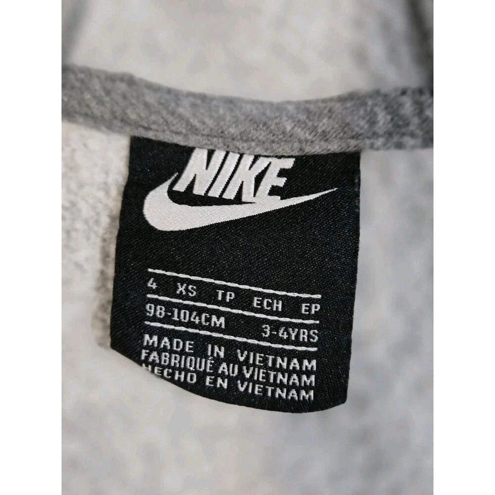 Nike lot sportswear